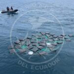 Armada captura 1,8 toneladas de droga frente a las costas de Manta